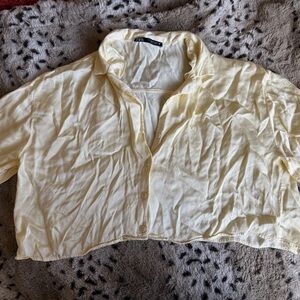 Zara Light Yellow Cropped Button-Up Shirt